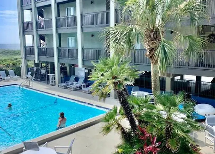Oceanview Sand Dollar Villas Condo - Balcony - Pool
